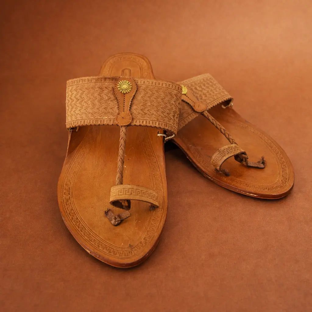 Pasted Button Pivala Patta