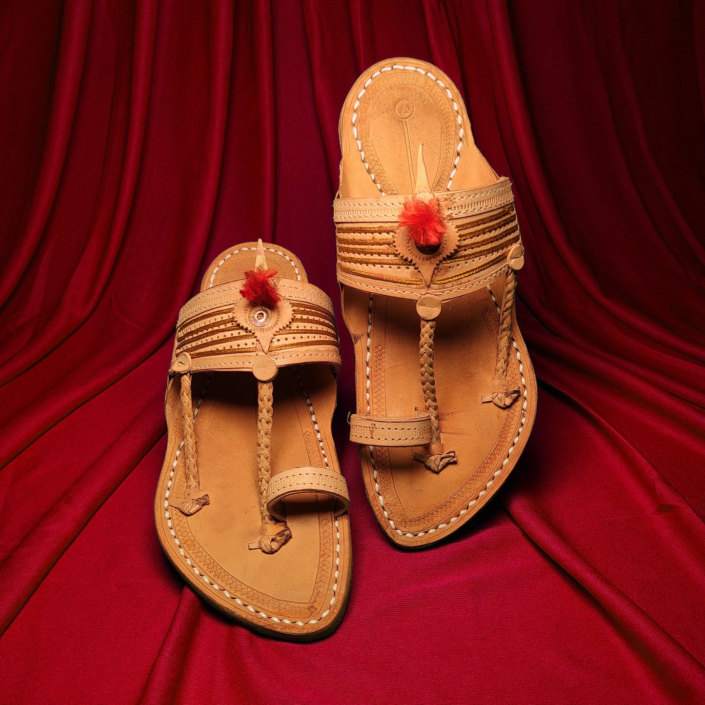 PAAYTAAN® - WHITE KAPSHI™