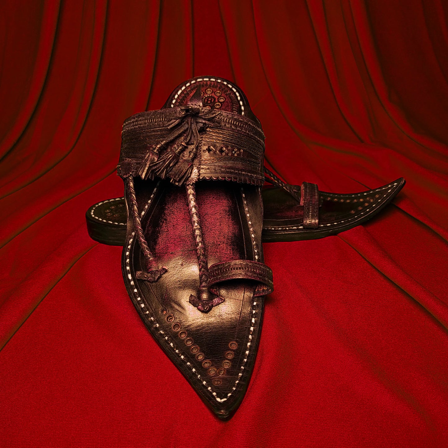 PAAYTAAN® - TOKWALI BLACK KAPSHI™